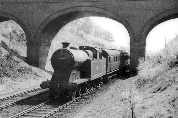 Click for full size image in a pop-up window. Use 'X' to close