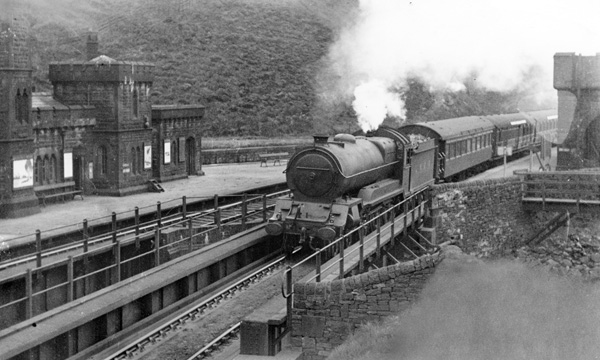 Click for full size image in a pop-up window. Use 'X' to close