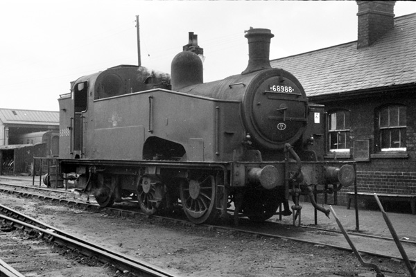 Click for full size image in a pop-up window. Use 'X' to close