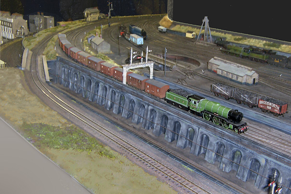 Click for full size image in a pop-up window. Use 'X' to close